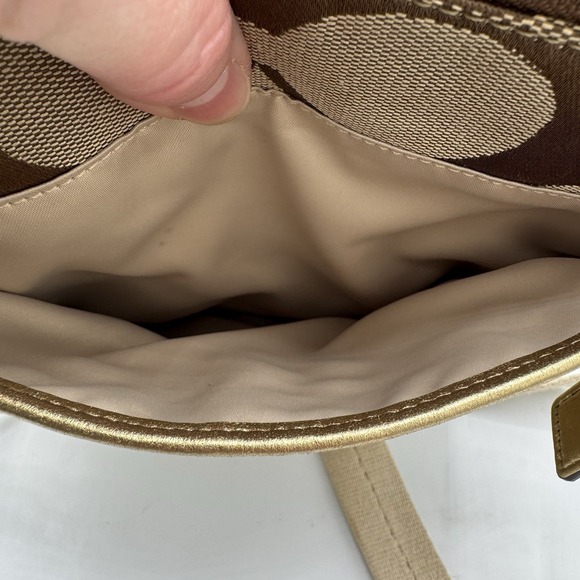 Coach Signature 40758 Swingpack Crossbody Shoulder Handbag Purse - Picture 13 of 13